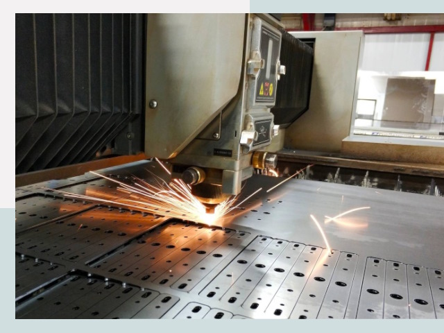 Лазерная резка металла в Сызрани от 608 руб.
